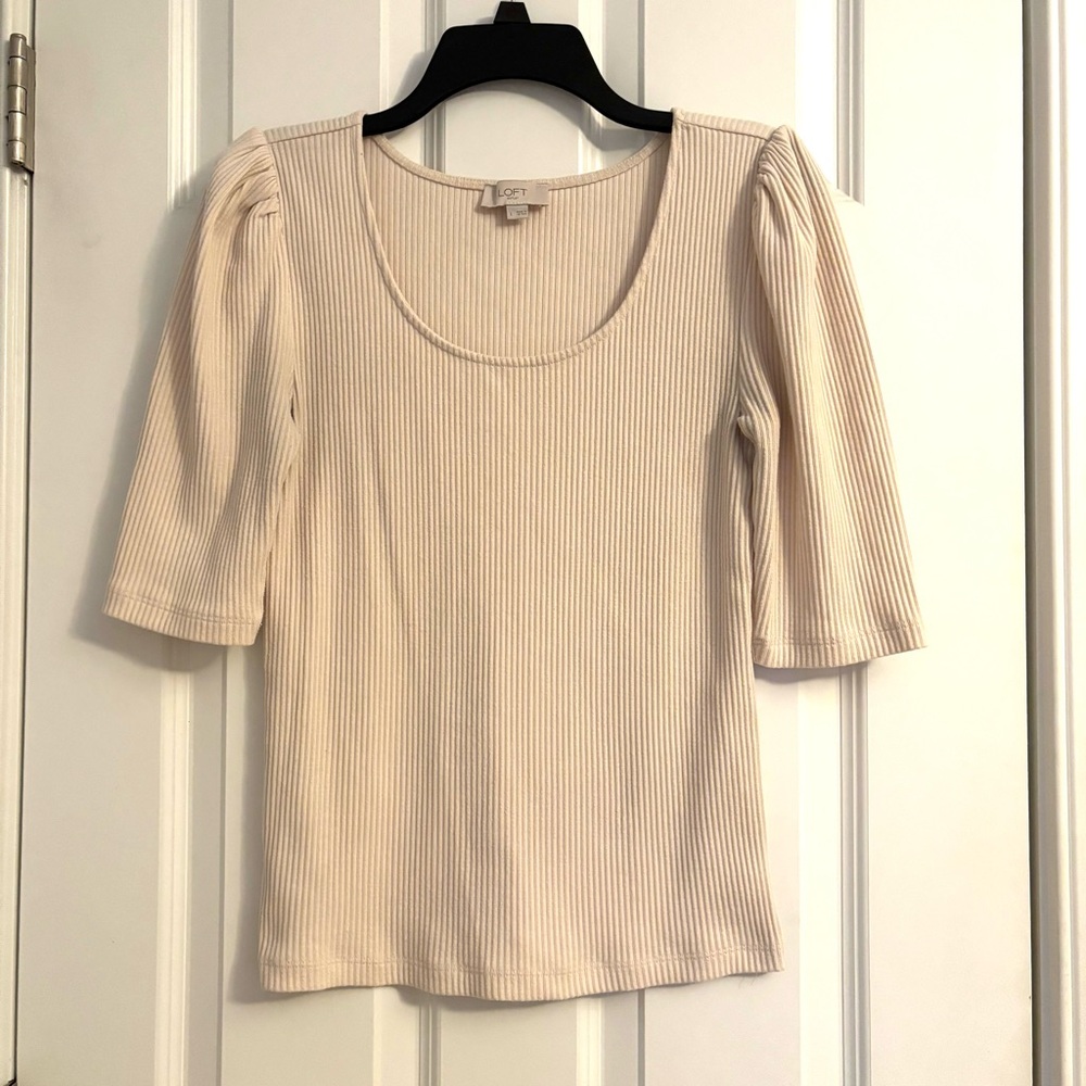 Loft off-white ribbed top with round neck